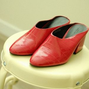 Red Mule Heels
